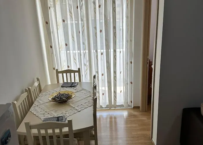 Apartment Friendly Center Tirana