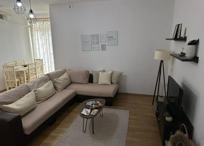 Apartment Friendly Center